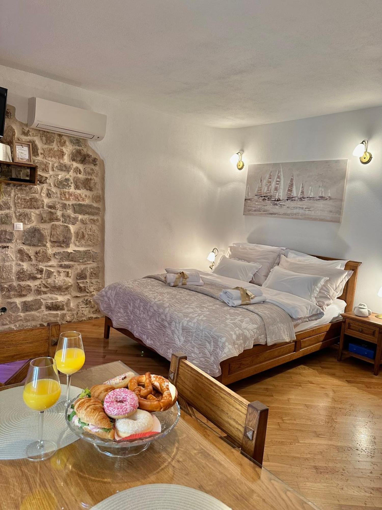 Diocletian Wine Studio Apartment II Split Eksteriør billede